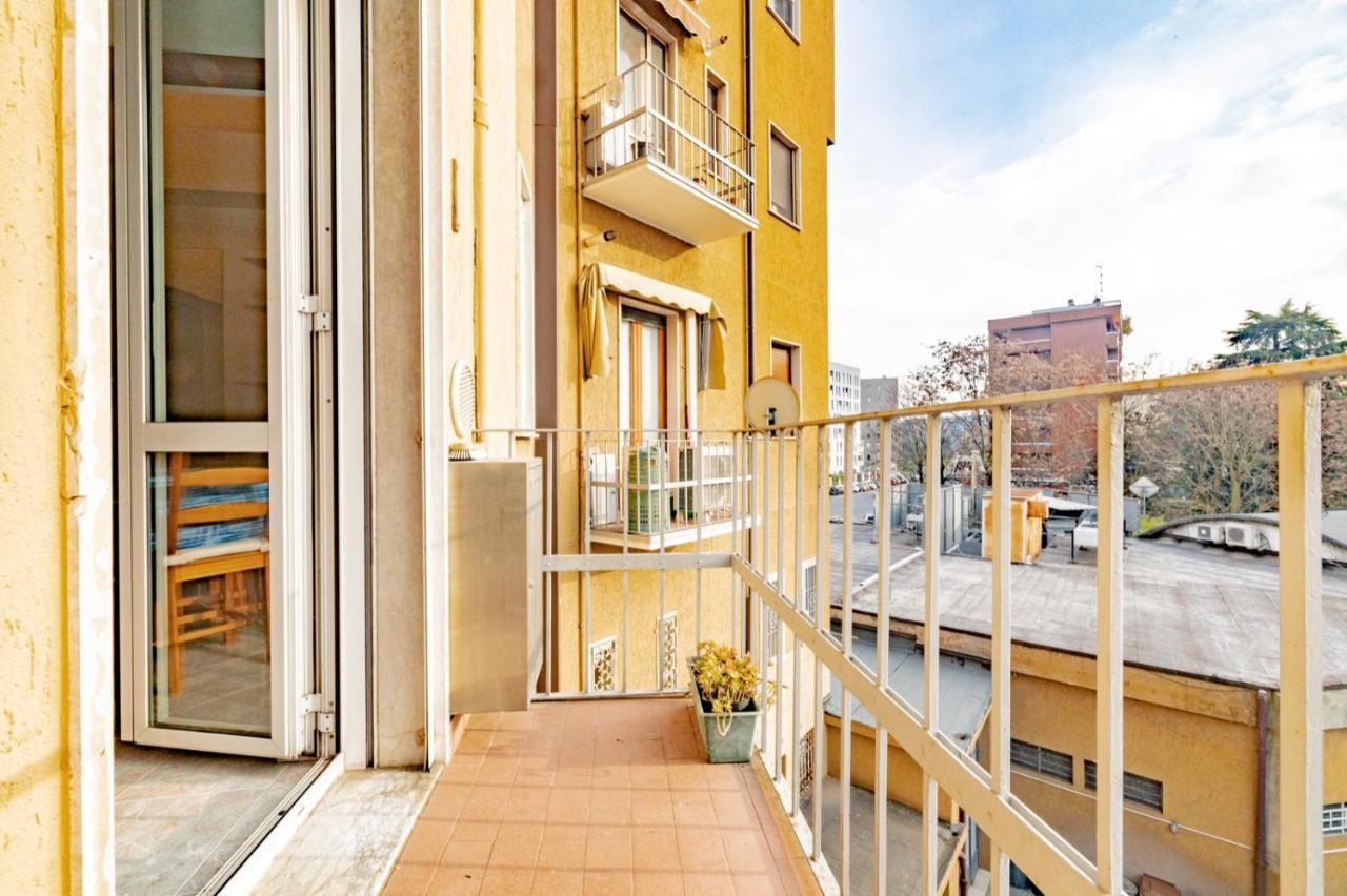 Casa Vicinissima All'Ospedale San Paolo Milano Exteriör bild